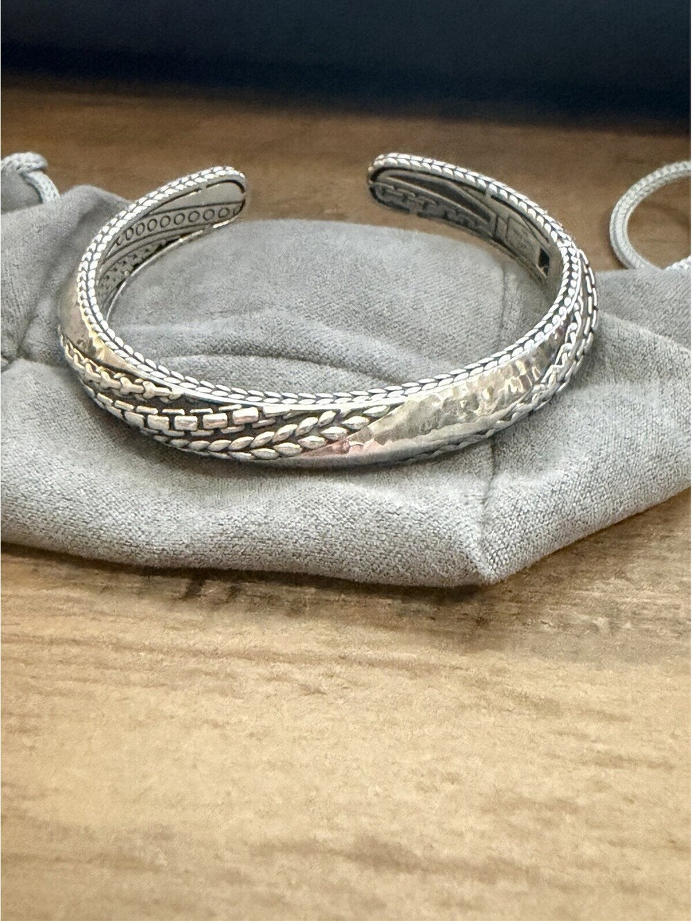 JAI By John Hardy Sterling Silver Hammered & Chain Design Hinged Cuff Bracelet
